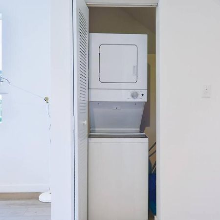 Villa Amazing Town House 15 Min From The Beach Wfree Parking à Miami Extérieur photo
