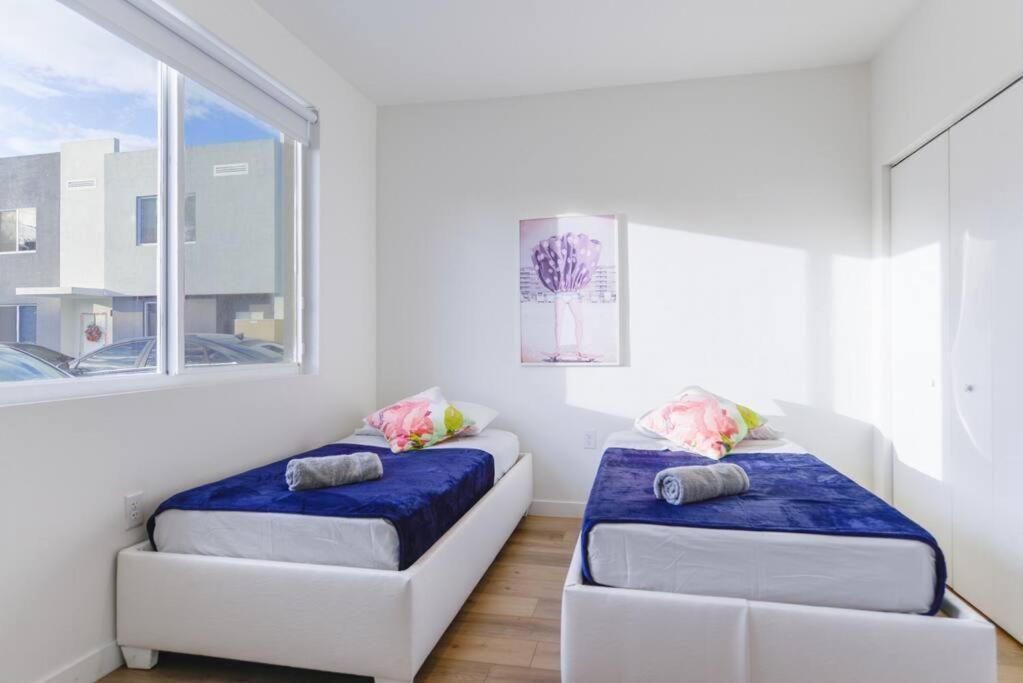 Villa Amazing Town House 15 Min From The Beach Wfree Parking à Miami Extérieur photo