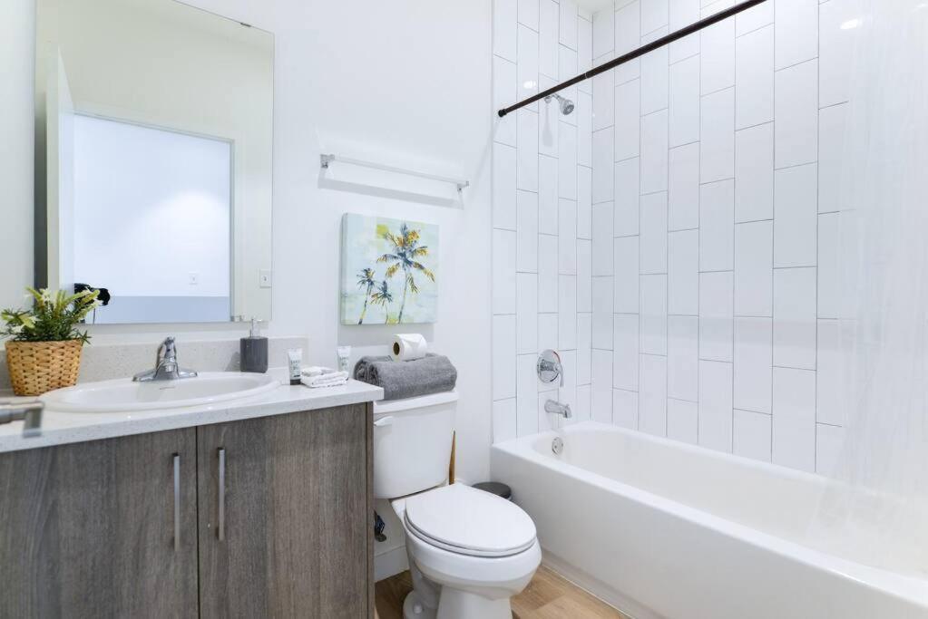 Villa Amazing Town House 15 Min From The Beach Wfree Parking à Miami Extérieur photo